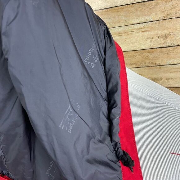 Patagonia Red Ski & Snow Jacket - Picture 11 of 12